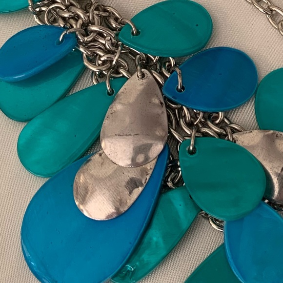 Charming Charlie Blue and Silver Statement Necklace - Picture 9 of 10